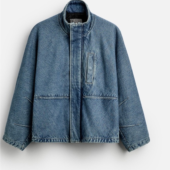 🔥🔥Zara Relaxed fit denim Jacket - Picture 2 of 4